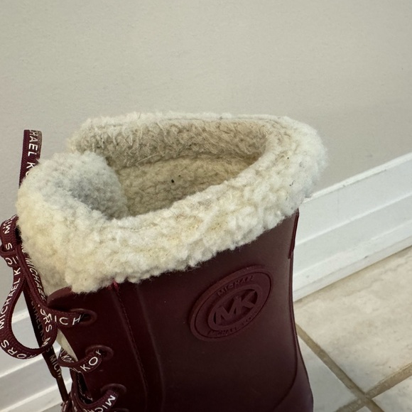 Michael Kors Montaigne Faux Fur Rain Boot - Picture 11 of 16